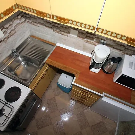 Apartment Holiday Serov - Four Bedroom Holiday Tisno